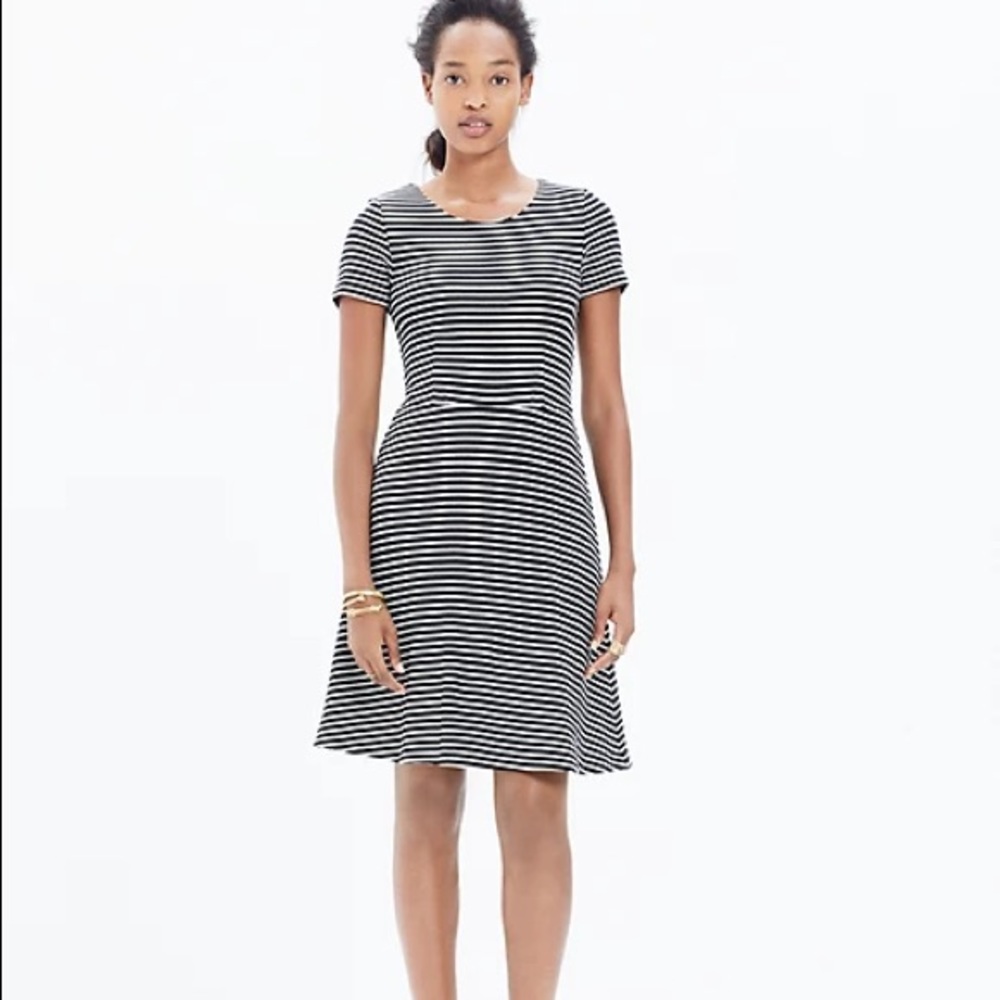 Madewell Dress Women’s Size S Gallerist Striped Fit & Flare Black White Sweater